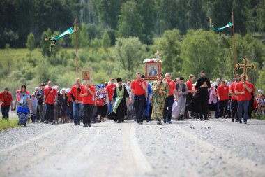 Ortodoks Kilisesi Seraphim Sarov, insanlarda alay