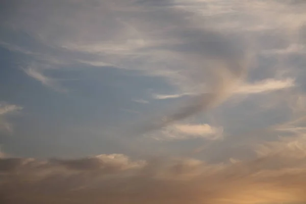 Abstrakter Hintergrund Abendhimmel Sehr Schöne Wolken Die Bunten Farben Über — Stockfoto