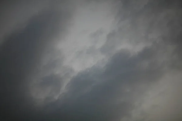 Avonds Komt Zijn Eigen Wolken Gaf Hun Heldere Kleuren Worden — Stockfoto