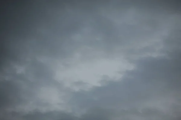Silhouetten Van Wolken Begonnen Samen Voegen Met Kleuren Van Lucht — Stockfoto