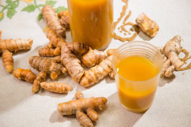 Tablo c geleneksel Endonezya Jamu içki ve dünya tumeric