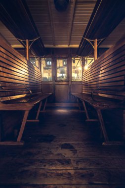 Gijon tren istasyonunda ölü bir tren vagonu bulundu.