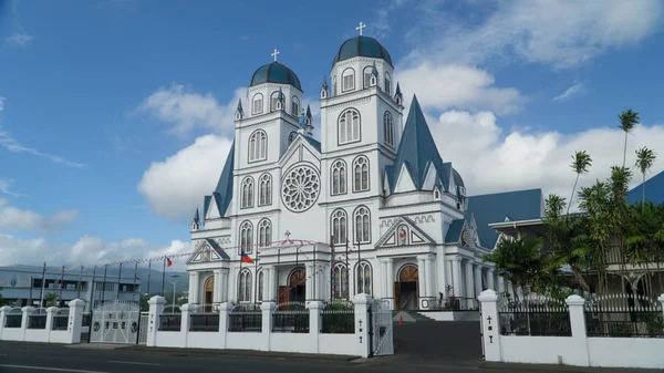 Sonra deprem 2009 yılında, Samoa yeniden Apia görkemli Immaculate Conception katedralde