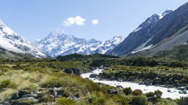 En yüksek tepe Yeni Zelanda - Mt Cook, fahişe Vadisi parça görünümünü