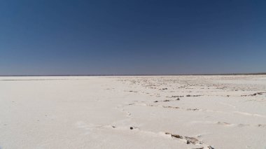 Güney Avustralya topraklarında ki büyük Tuz göllerinden biri, Avustralya