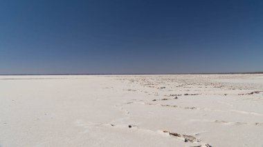 Güney Avustralya topraklarında ki büyük Tuz göllerinden biri, Avustralya