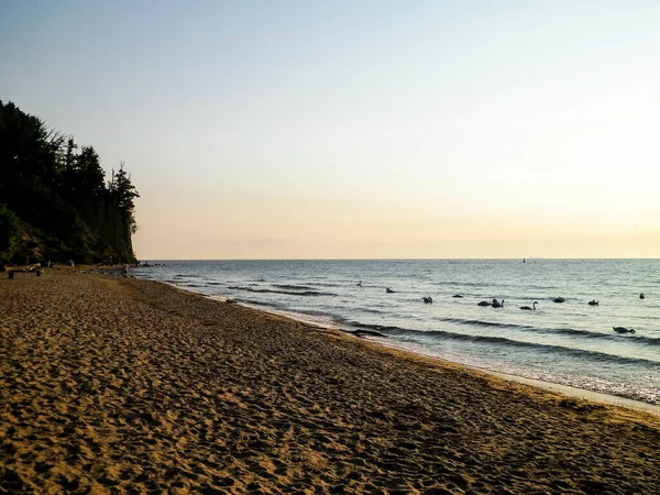 Salida Del Sol Sobre Acantilado Orlowski Una Hermosa Playa Arena — Foto de Stock