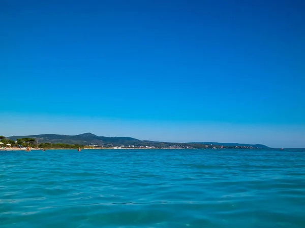 Vada Talya Nın Deniz Kıyıları Şeffaf Turkuaz Beyaz Kum Seyahat — Stok fotoğraf