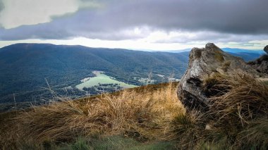 Bieszczady 'de fırtına geliyor. Karpatlar. Doğanın güzelliği.