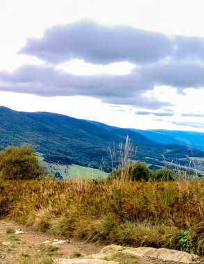 Bieszczady dağlarının güzel manzarası. Karpatlar. Doğanın güzelliği.