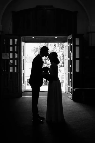 Mann Und Frau Heiraten Der Kirche — Stockfoto
