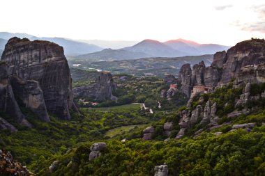 Meteora Yunanistan Kayalıkları, Kalambaka günbatımı Manastırı