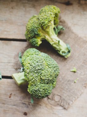 Brokoli arka plan üzerinde yeşil, yakın çekim