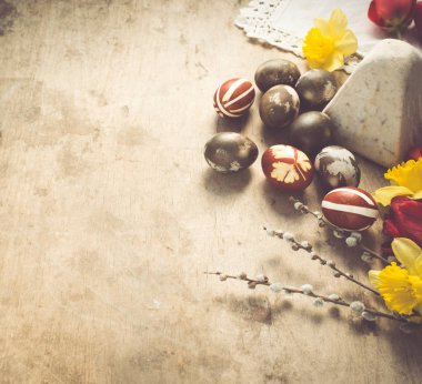 Masa Arka Plan Over Paskalya Yumurtaları