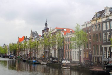 Amsterdam, Hollanda- Kanal üzerindeki evler