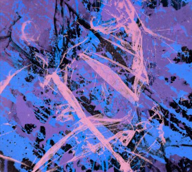 ormanda renkli çiçekler