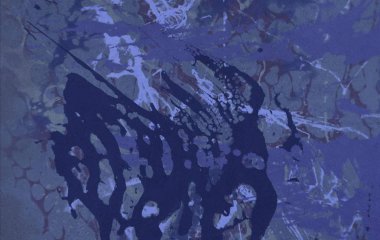 Metin için yeri olan boya lekeleriyle soyut arkaplan