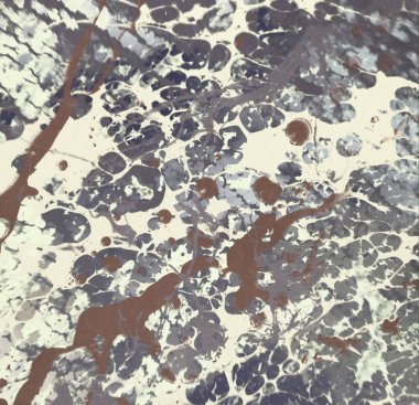 Metin için yeri olan boya lekeleriyle soyut arkaplan