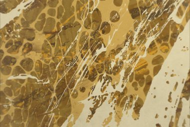 Metin için yeri olan boya lekeleriyle soyut arkaplan   