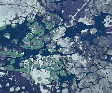 Metin için yeri olan boya lekeleriyle soyut arkaplan   