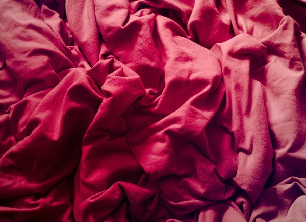 kırmızı ve beyaz arkaplan