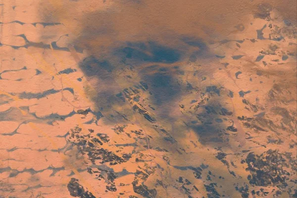 metin için alan ile arka planda soyut renkli lekeler