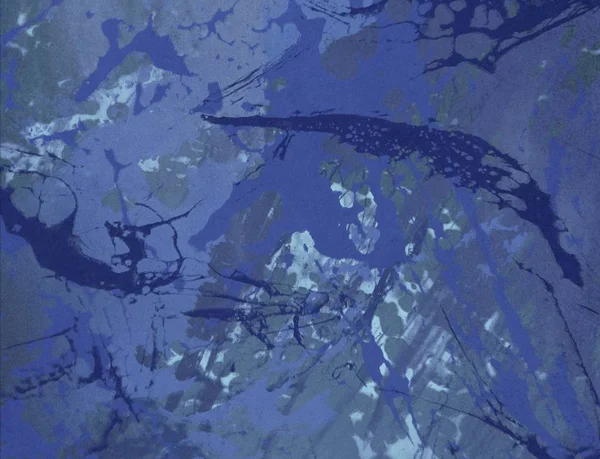 Arkaplanda soyut renkli lekeler             