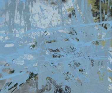 Metin için yeri olan boya lekeleriyle soyut arkaplan