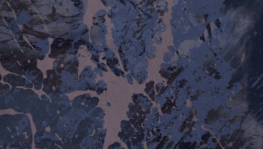 Metin için yeri olan boya lekeleriyle soyut arkaplan