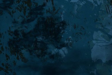 metin için alan ile arka planda soyut renkli lekeler