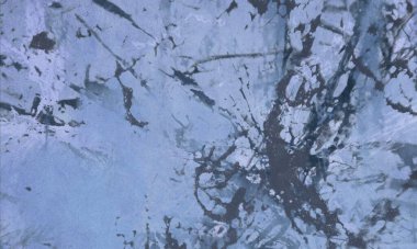 Metin için yeri olan boya lekeleriyle soyut arkaplan