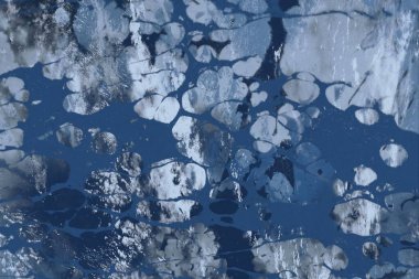 Metin için yeri olan boya lekeleriyle soyut arkaplan 