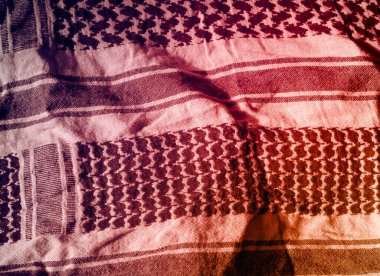 kırmızı ve beyaz arkaplan