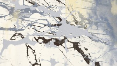 Arkaplanda soyut renkli lekeler