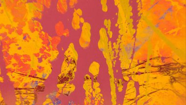 Arkaplanda soyut renkli lekeler