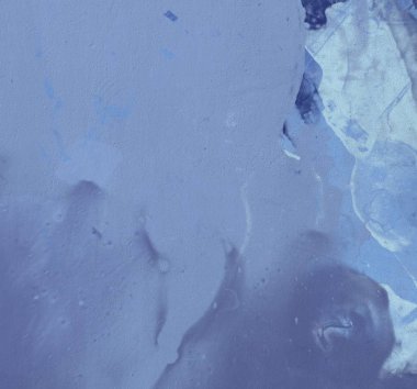 2d illüstrasyon. Beton düz duvar grafitisi. Modern sanat tarzı. Çok renkli şekil ler ve desenler. El yapımı sprey resimleri. Boyalı pürüzlü yüzey. Fırça darbeleri. 