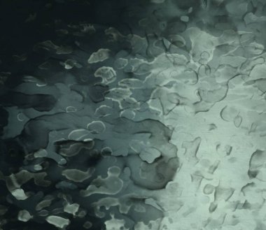 Metin için yeri olan boya lekeleriyle soyut arkaplan  