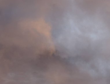 soyut grunge bulutlar, kopya alanı ile renkli arka plan