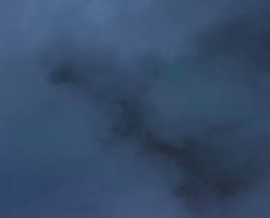 soyut grunge bulutlar, kopya alanı ile renkli arka plan