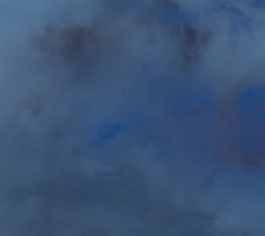 soyut grunge bulutlar, kopya alanı ile renkli arka plan