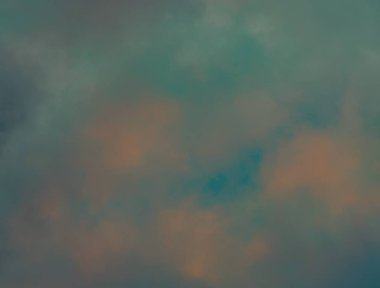 soyut grunge bulutlar, kopya alanı ile renkli arka plan