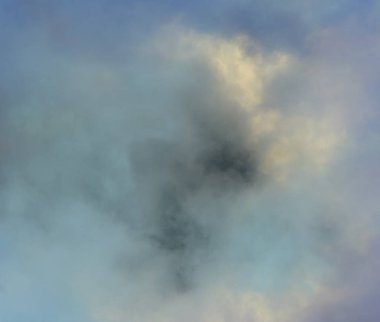 soyut grunge bulutlar, kopya alanı ile renkli arka plan