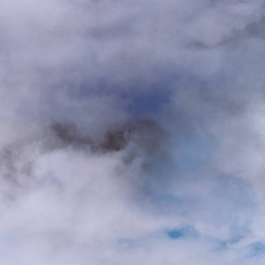 soyut grunge bulutlar, kopya alanı ile renkli arka plan