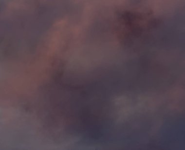 soyut grunge bulutlar, kopya alanı ile renkli arka plan