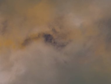 soyut grunge bulutlar, kopya alanı ile renkli arka plan