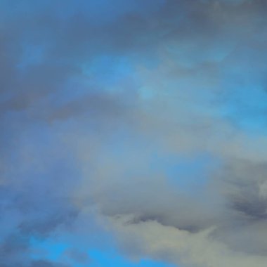 soyut grunge bulutlar, kopya alanı ile renkli arka plan