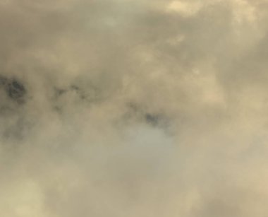 soyut grunge bulutlar, kopya alanı ile renkli arka plan