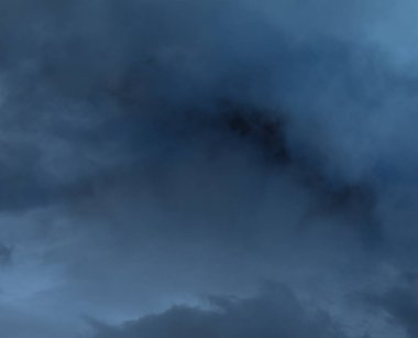 soyut grunge bulutlar, kopya alanı ile renkli arka plan