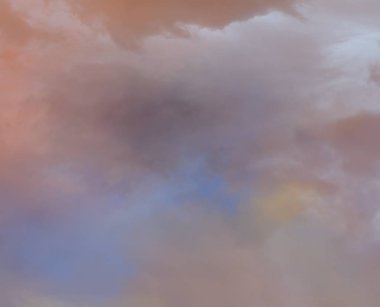 soyut grunge bulutlar, kopya alanı ile renkli arka plan