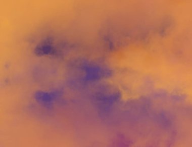 soyut grunge bulutlar, kopya alanı ile renkli arka plan